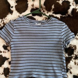 h&m cropped tee